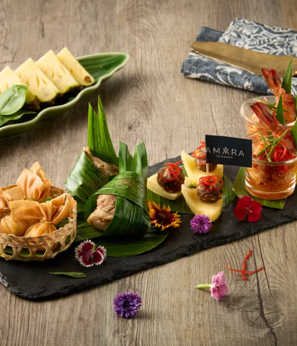 จานสี่พร