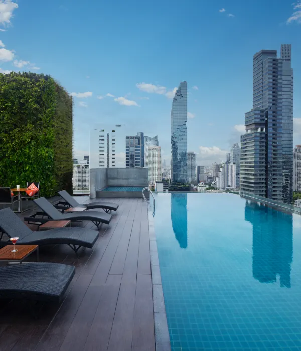 สระว่ายน้ำอินฟินิตี้