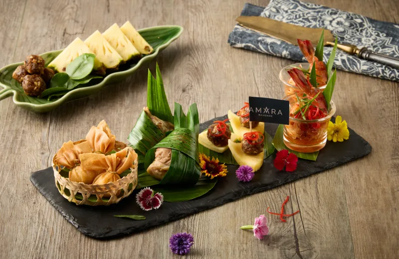 จานสี่พร